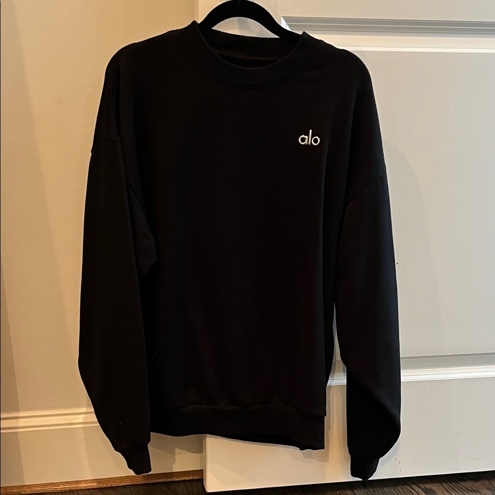 ALO Yoga “Accolade” Crew Neck Pullover unisex black sweatshirt